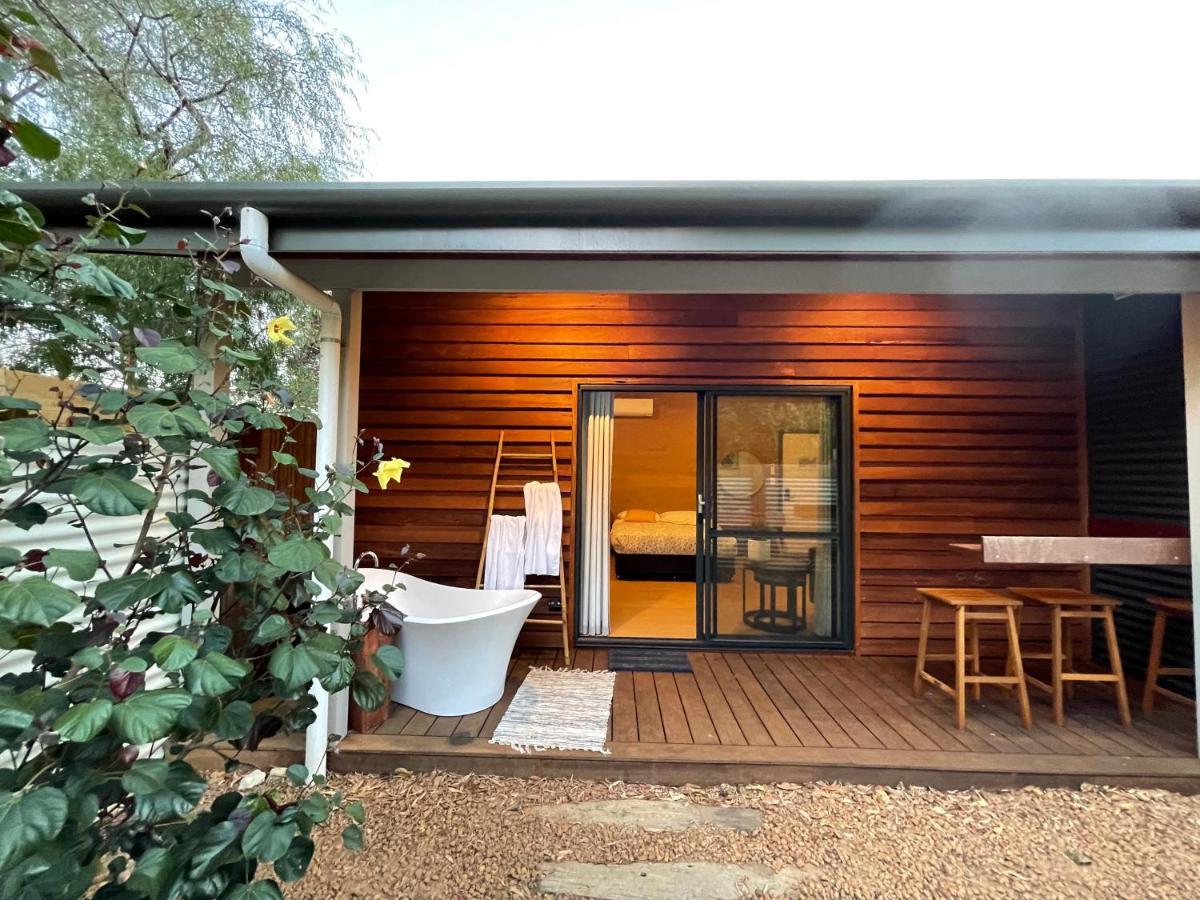 Grape Juice Retreat Rustic Romantic Gateway 5Mins To Beaches & Town Margaret River Eksteriør bilde