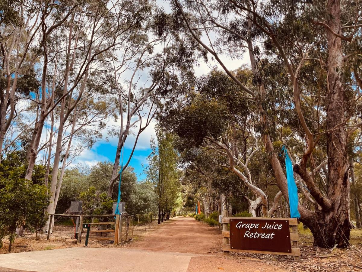Grape Juice Retreat Rustic Romantic Gateway 5Mins To Beaches & Town Margaret River Eksteriør bilde
