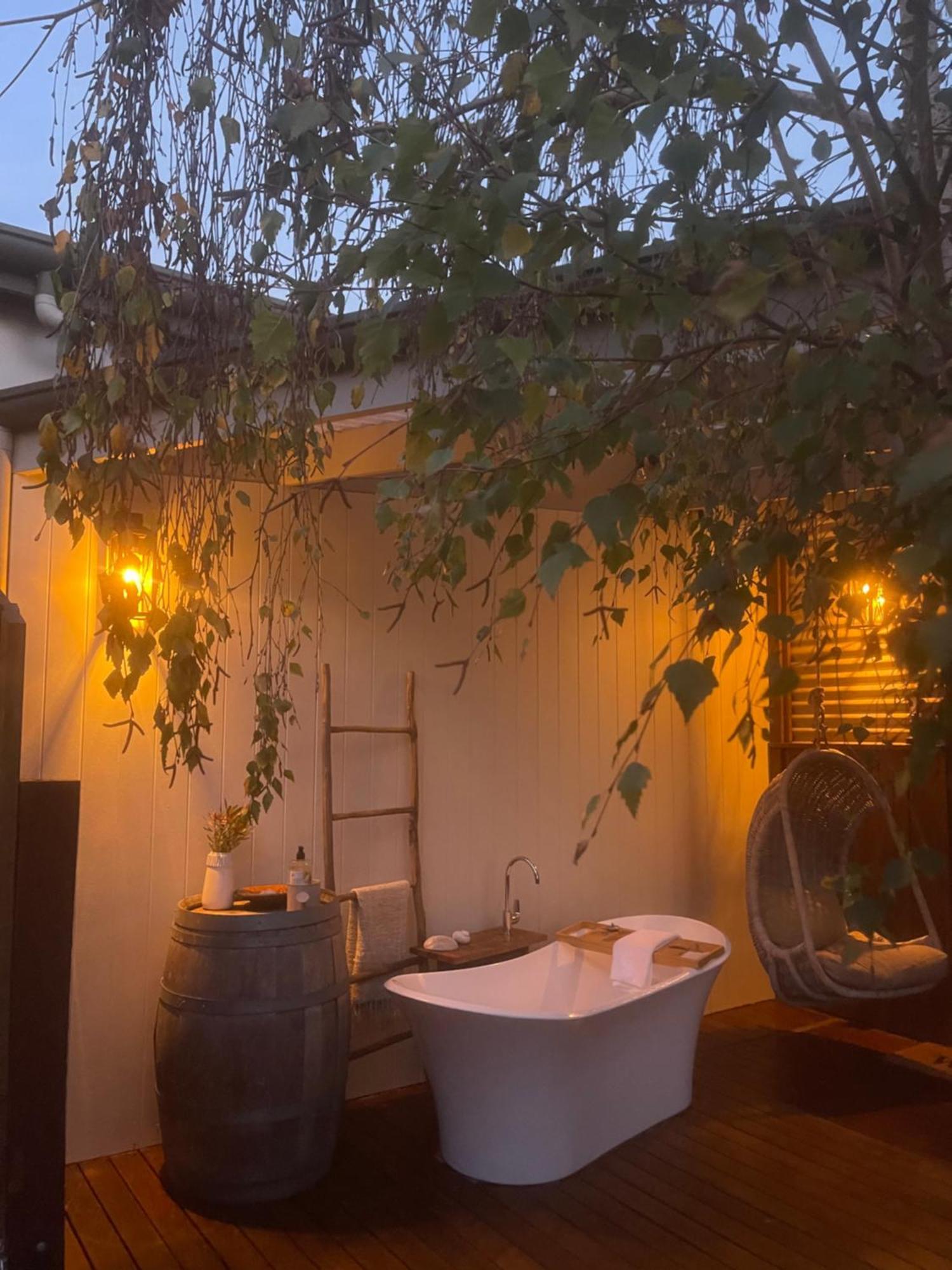 Grape Juice Retreat Rustic Romantic Gateway 5Mins To Beaches & Town Margaret River Eksteriør bilde